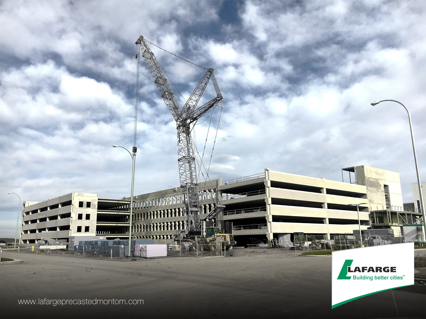 precast complete concrete-spandrel-parkade-installation-by-lafarge-precast-edmonton