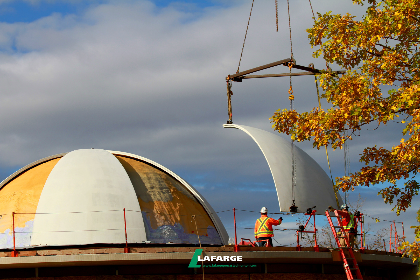 Lafarge Precast Edmonton UHPC Ductal Erection Crane Telus World of Science Chandos City of Edmonton Precast Concrete Dome Queen Elizabeth II Planetarium